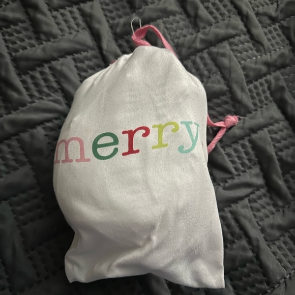 A Night Gown in a bag - Picture 1 of 3